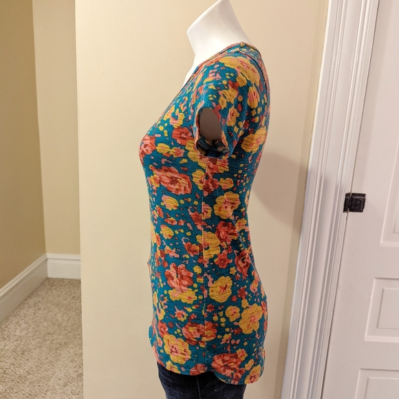 LulaRoe floral print classic t-shirt size xxs - Picture 2 of 7